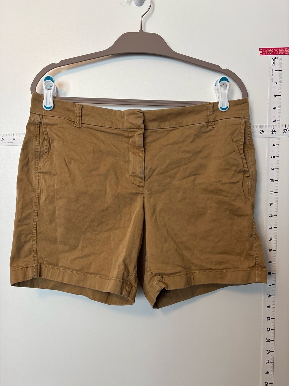 J. Crew women’s Stretch Cotton Chino shorts - Khaki size 14